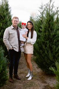 AlexKourtneyChristmas2023.jpg